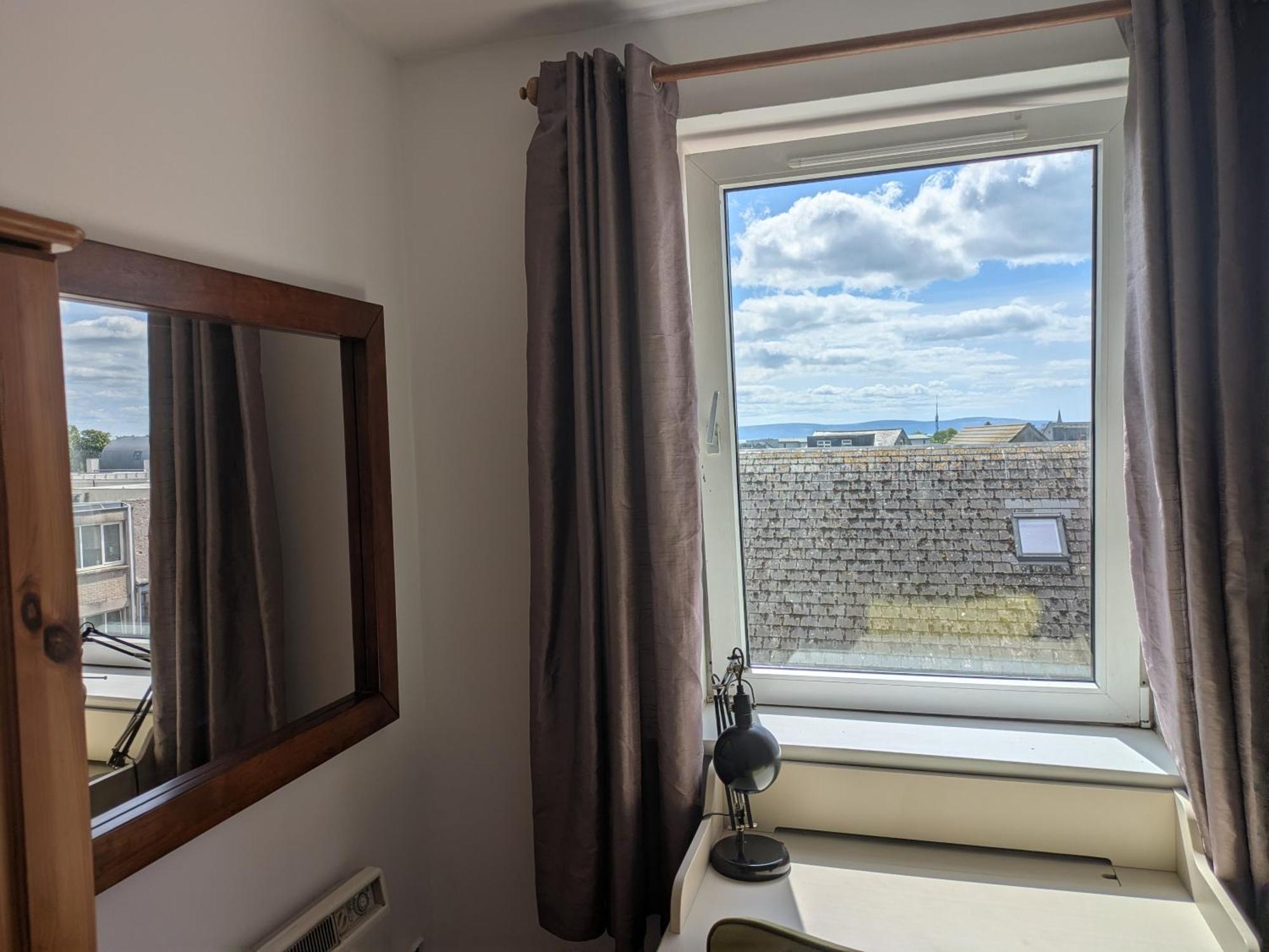 Heart Of Centre Stunning View Homestay Galway
